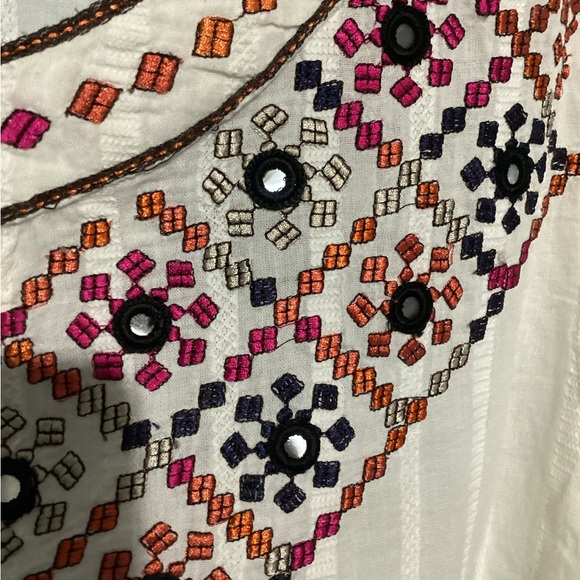 Sigrid Olsen Signature Embroidered Cotton Blouse Large NWT flaw inside shoulder - Picture 3 of 9